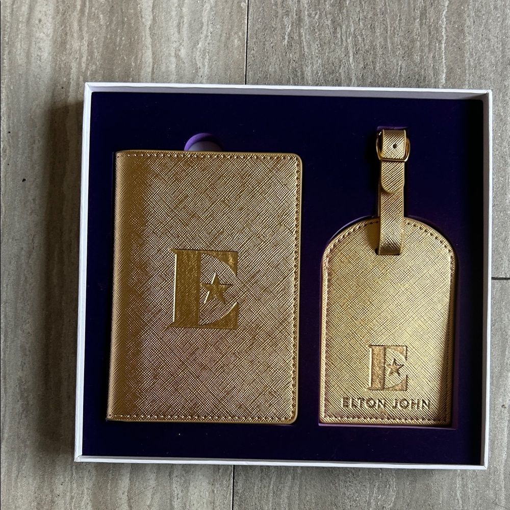 Elton John Gold Passport Holder and Luggage Tag Set